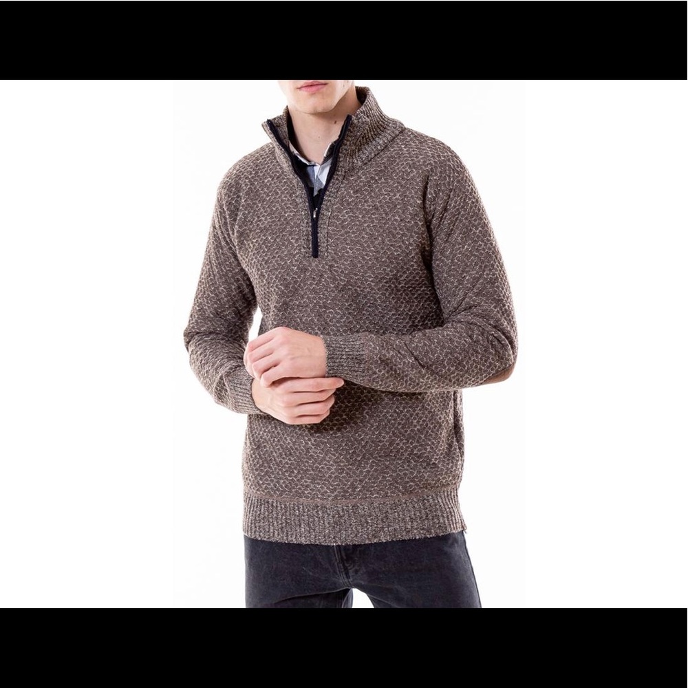 Wuhoupro men’s M  quarter zip fleece sweater.